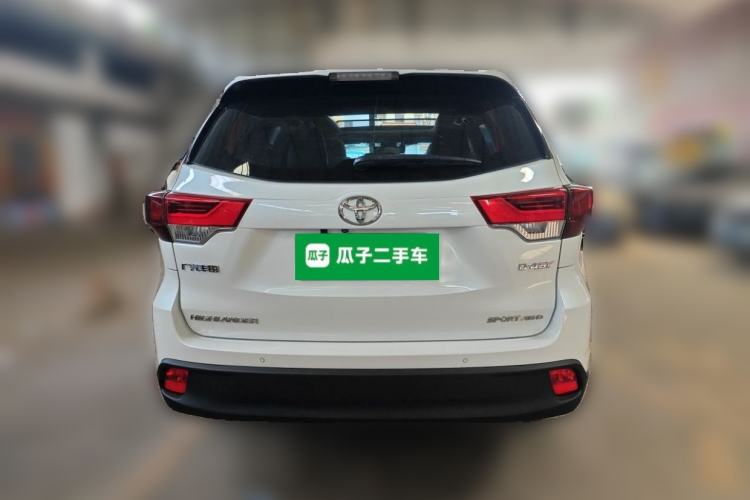 Used Toyota Highlander 2018 2.0T Four-Wheel Drive Luxury Version 7 Seats China VI Standard Exterior 4