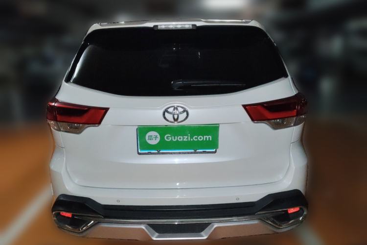 Used Toyota Highlander 2018 2.0T Four-Wheel Drive Luxury Version 7 Seats China VI Standard Exterior 4