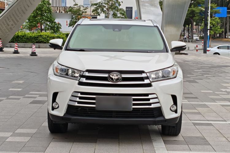 Used Toyota Highlander 2018 2.0T Two-Wheel Drive Luxury Edition 7 Seats China VI Standard Exterior 4