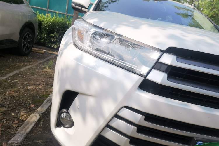 Used Toyota Highlander 2018 2.0T Four-Wheel Drive Luxury Version 7 Seats China VI Standard Exterior 6