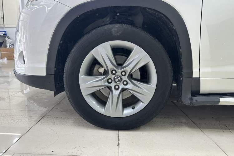 Used Toyota Highlander 2018 2.0T Four-Wheel Drive Luxury Edition 7 Seats China V Emission Standard Exterior 6