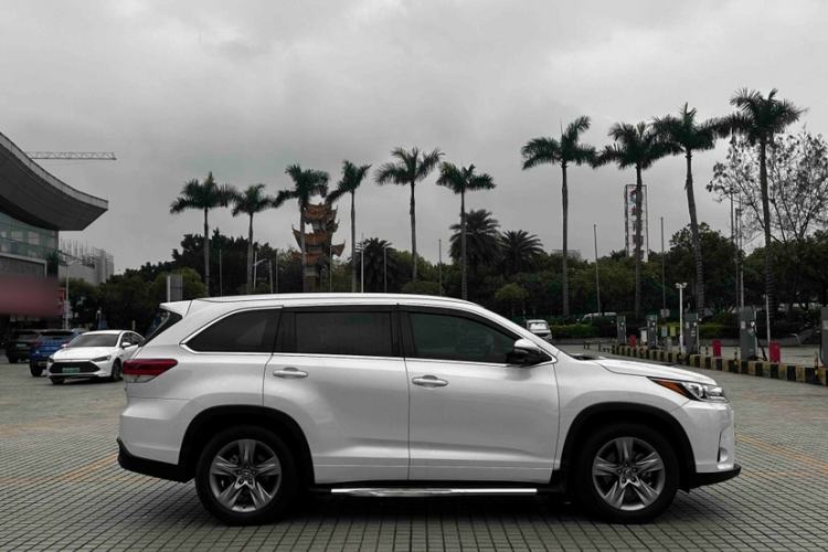 Used Toyota Highlander 2018 2.0T Four-Wheel Drive Luxury Version 7 Seats China VI Standard Exterior 8