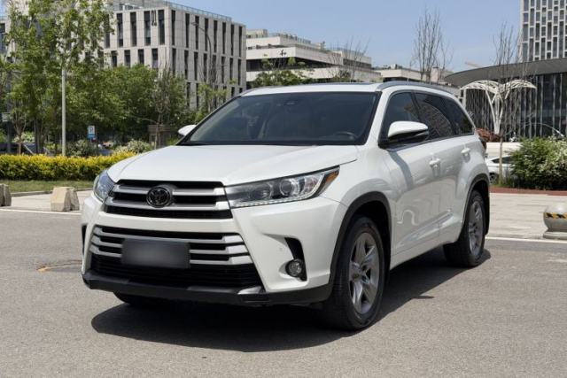 Used Toyota Highlander 2018 2.0T Four-Wheel Drive Luxury Version 7 Seats China VI Standard