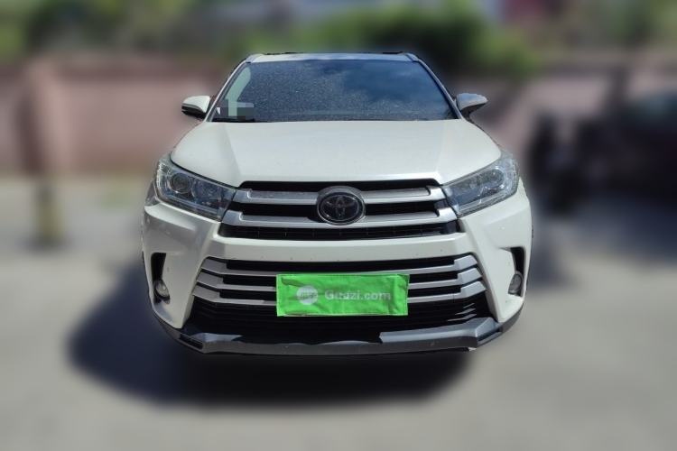 Used Toyota Highlander 2018 2.0T Four-Wheel Drive Luxury Edition 7 Seats China V Emission Standard Front