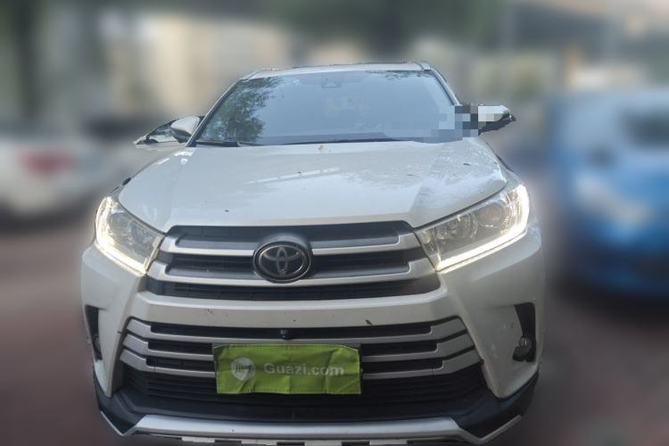Used Toyota Highlander 2018 2.0T Four-Wheel Drive Luxury Version 7 Seats China VI Standard Front