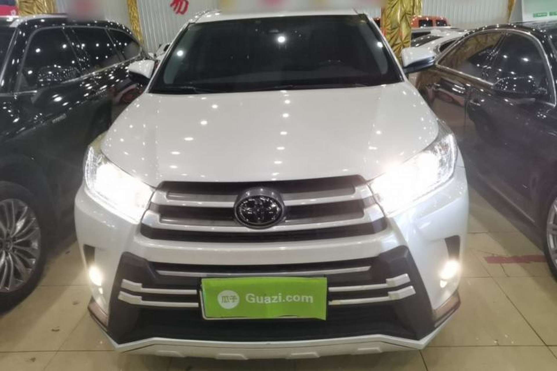 Used Toyota Highlander 2018 2.0T Four-Wheel Drive Luxury Version 7 Seats China VI Standard Front