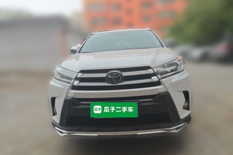Used Toyota Highlander 2018 2.0T Four-Wheel Drive Luxury Version 7 Seats China VI Standard Front