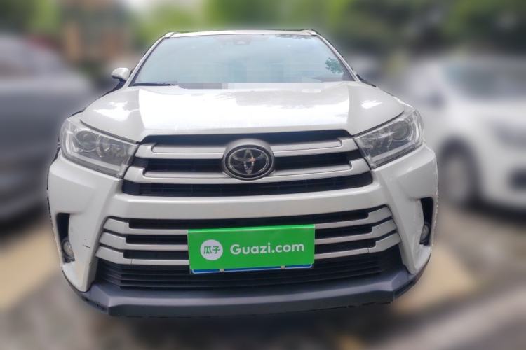 Used Toyota Highlander 2018 2.0T Four-Wheel Drive Luxury Version 7 Seats China VI Standard Front