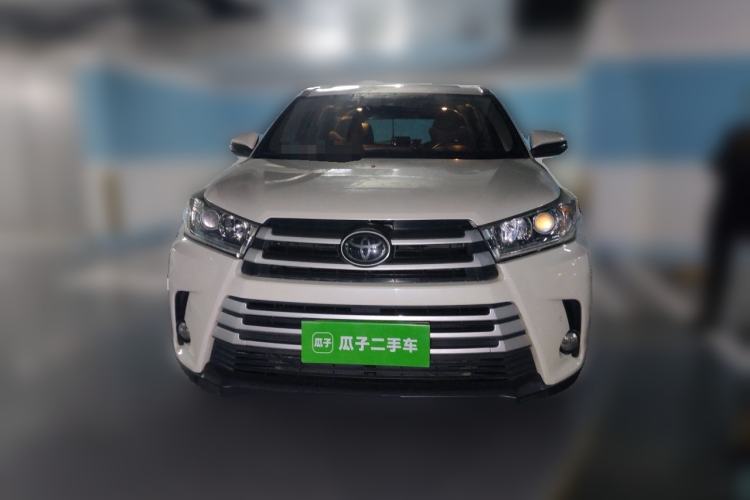 Used Toyota Highlander 2018 2.0T Four-Wheel Drive Luxury Edition 7 Seats China V Emission Standard Front