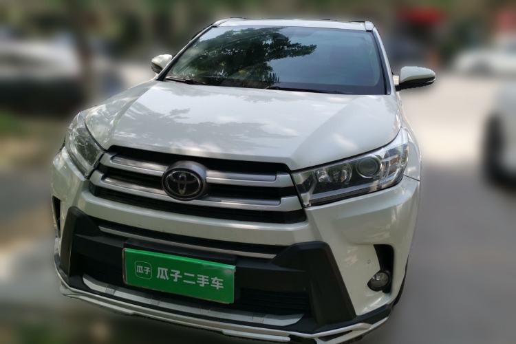 Used Toyota Highlander 2018 2.0T Four-Wheel Drive Luxury Version 7 Seats China VI Standard Front