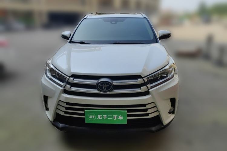 Used Toyota Highlander 2018 2.0T Four-Wheel Drive Luxury Version 7 Seats China VI Standard Front