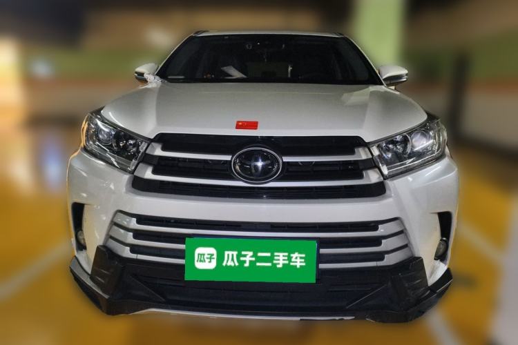 Used Toyota Highlander 2018 2.0T Four-Wheel Drive Luxury Version 7 Seats China VI Standard Front