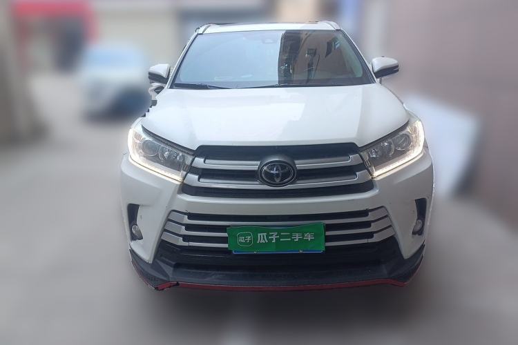 Used Toyota Highlander 2018 2.0T Four-Wheel Drive Luxury Edition 7 Seats China V Emission Standard Front