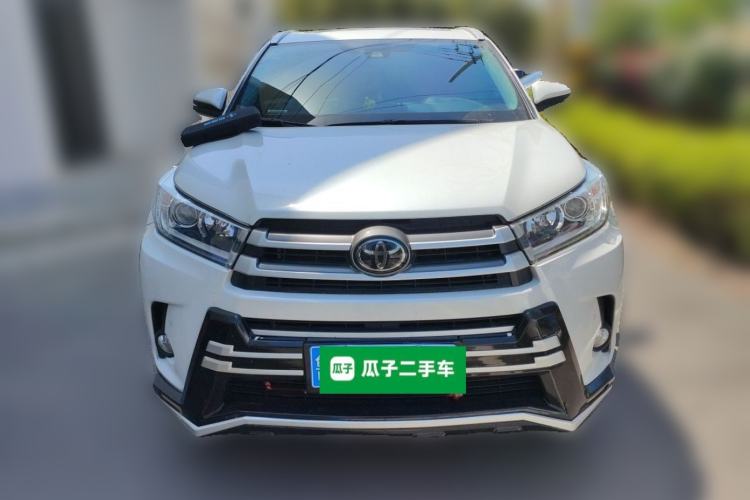 Used Toyota Highlander 2018 2.0T Four-Wheel Drive Luxury Version 7 Seats China VI Standard Front