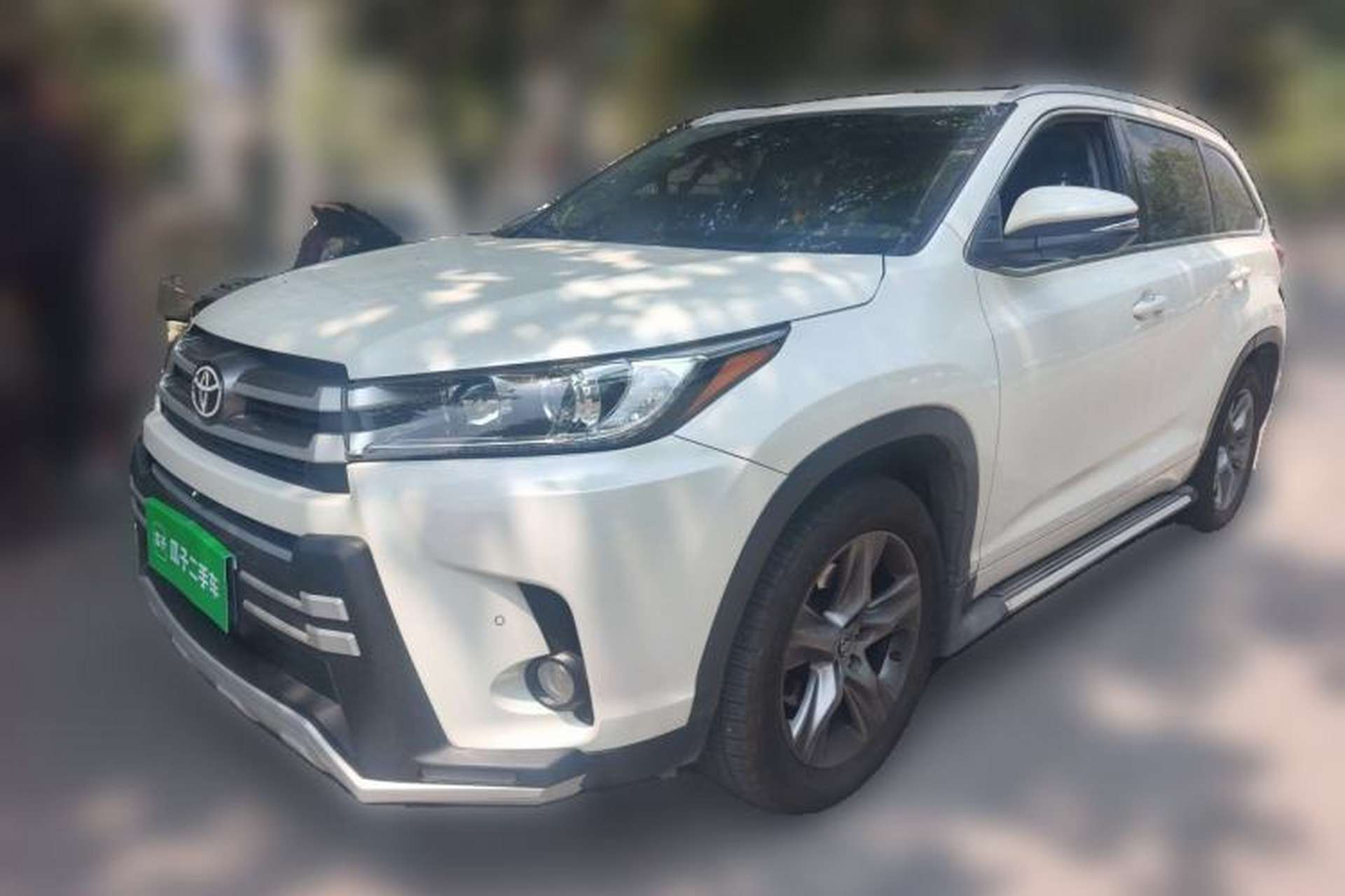 Used Toyota Highlander 2018 2.0T Four-Wheel Drive Luxury Edition 7 Seats China V Emission Standard Front Left 45 Deg