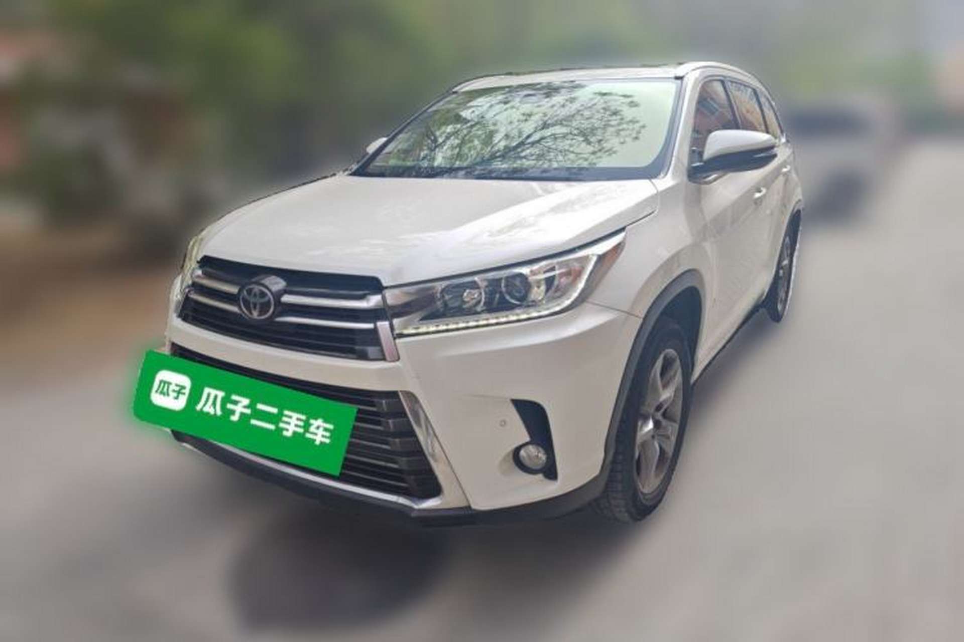 Used Toyota Highlander 2018 2.0T Four-Wheel Drive Prestige Version 7 Seats China V Emission Standard Front Left 45 Deg