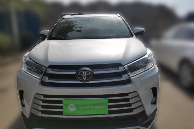 Used Toyota Highlander 2018 2.0T Four-Wheel Drive Luxury Edition 7 Seats China V Emission Standard Front