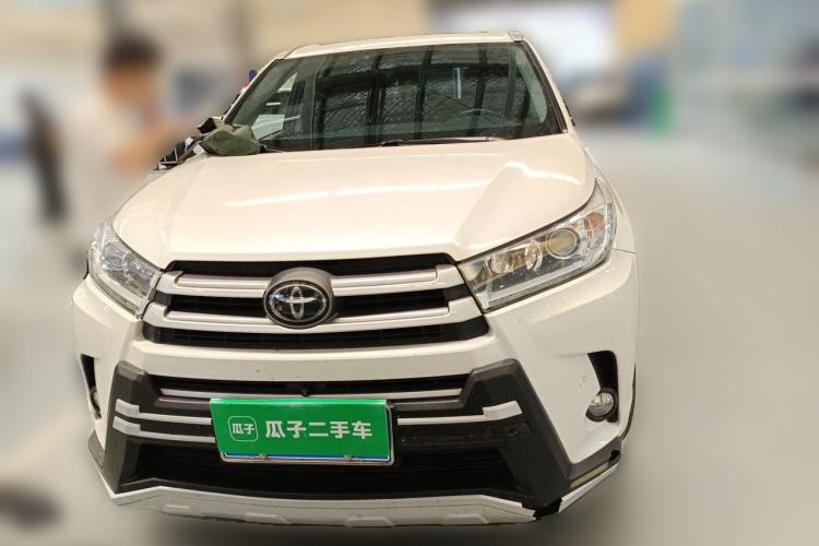 Used Toyota Highlander 2018 2.0T Four-Wheel Drive Luxury Version 7 Seats China VI Standard Front