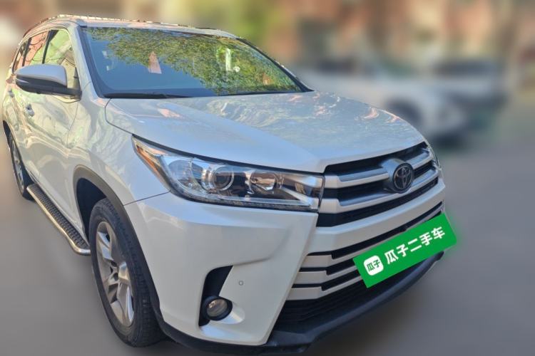 Used Toyota Highlander 2018 2.0T Four-Wheel Drive Luxury Version 7 Seats China VI Standard Front Right 45 Deg