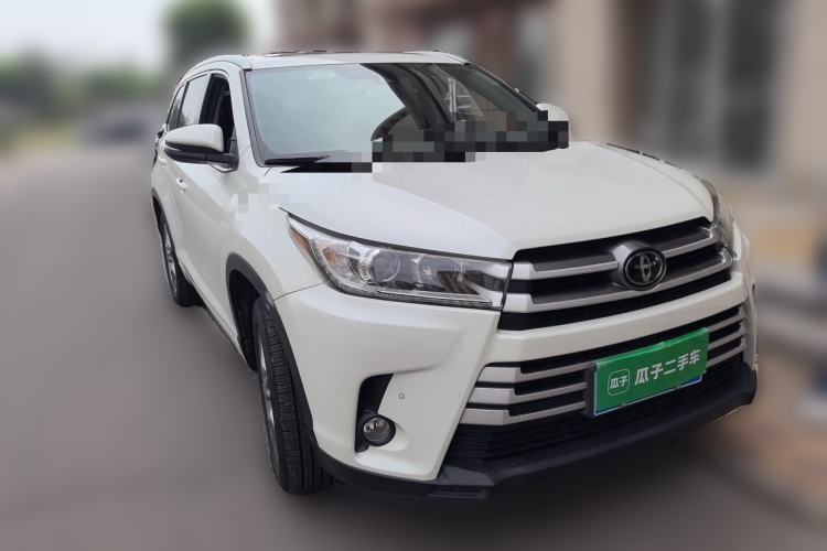 Used Toyota Highlander 2018 2.0T Four-Wheel Drive Luxury Edition 7 Seats China V Emission Standard Front Right 45 Deg