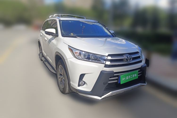 Used Toyota Highlander 2018 2.0T Four-Wheel Drive Elite Edition 7 Seats China VI Standard Front Right 45 Deg
