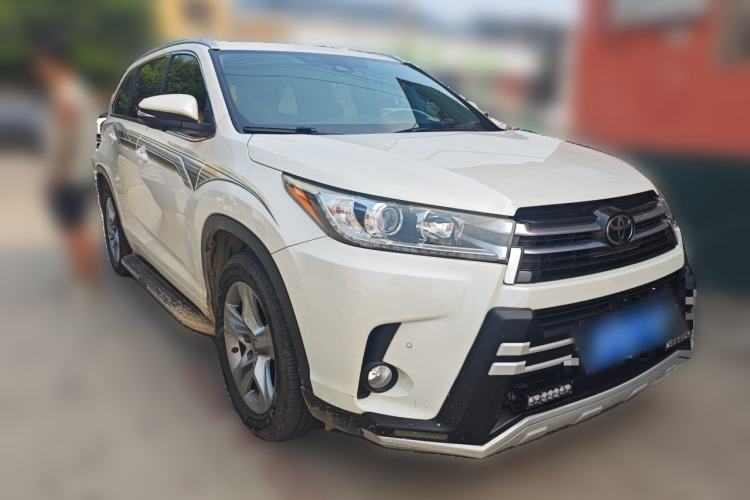 Used Toyota Highlander 2018 2.0T Four-Wheel Drive Prestige Version 7 Seats China VI Standard Front Right 45 Deg