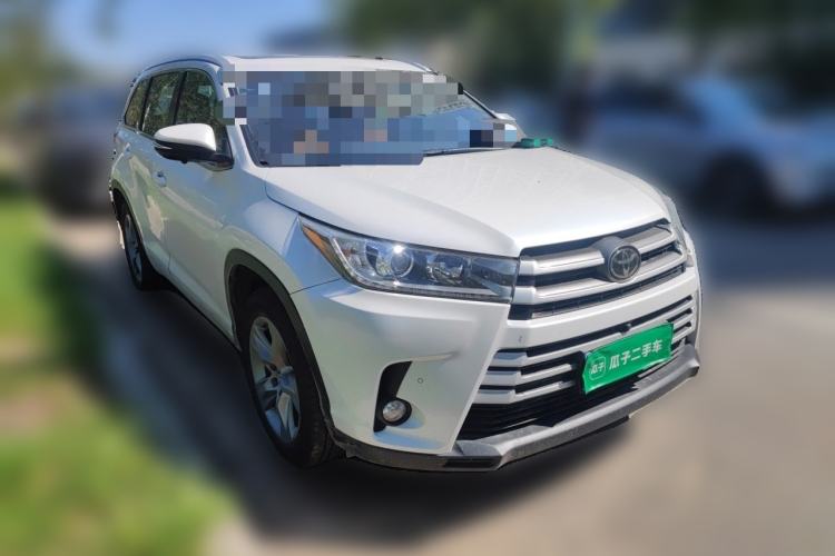 Used Toyota Highlander 2018 2.0T Four-Wheel Drive Luxury Version 7 Seats China VI Standard Front Right 45 Deg