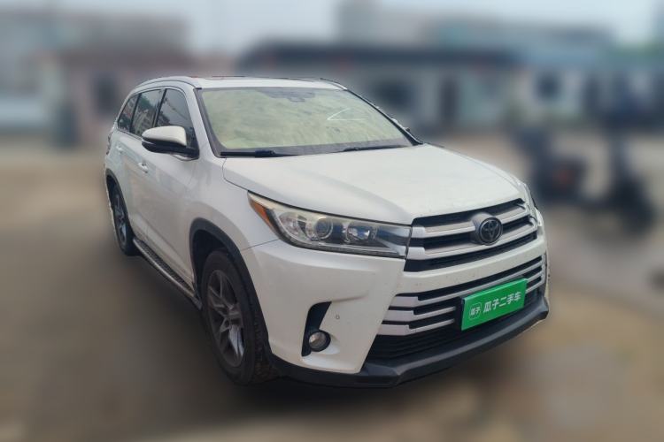 Used Toyota Highlander 2018 2.0T Two-Wheel-Drive Luxury Edition 7 Seats Emission Standard China V Front Right 45 Deg