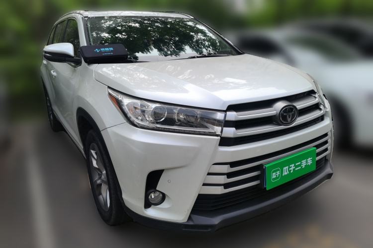 Used Toyota Highlander 2018 2.0T Four-Wheel Drive Luxury Version 7 Seats China VI Standard Front Right 45 Deg
