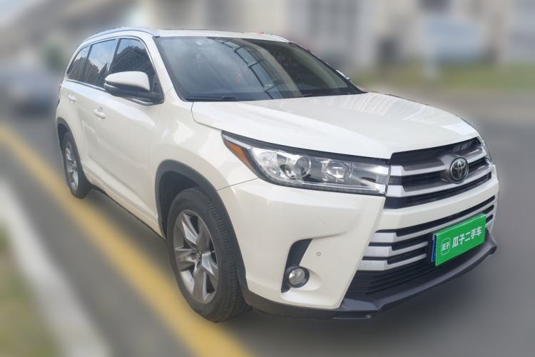 Used Toyota Highlander 2018 2.0T Four-Wheel Drive Luxury Edition 7 Seats China V Emission Standard Front Right 45 Deg