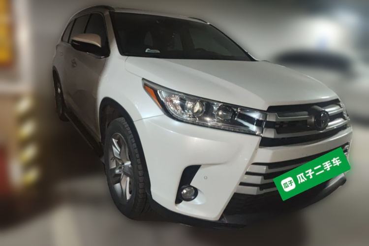 Used Toyota Highlander 2018 2.0T Four-Wheel Drive Luxury Version 7 Seats China VI Standard Front Right 45 Deg