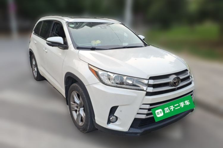 Used Toyota Highlander 2018 2.0T Four-Wheel Drive Luxury Edition 7 Seats China V Emission Standard Front Right 45 Deg
