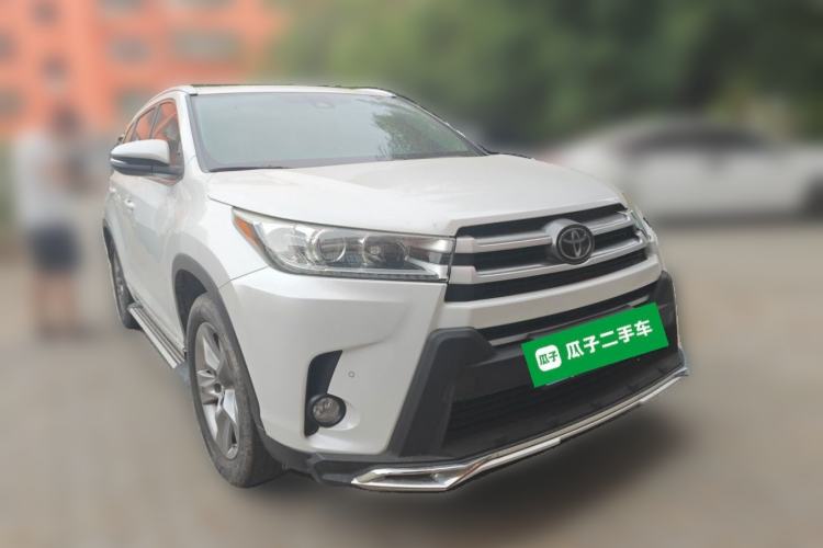 Used Toyota Highlander 2018 2.0T Four-Wheel Drive Luxury Version 7 Seats China VI Standard Front Right 45 Deg