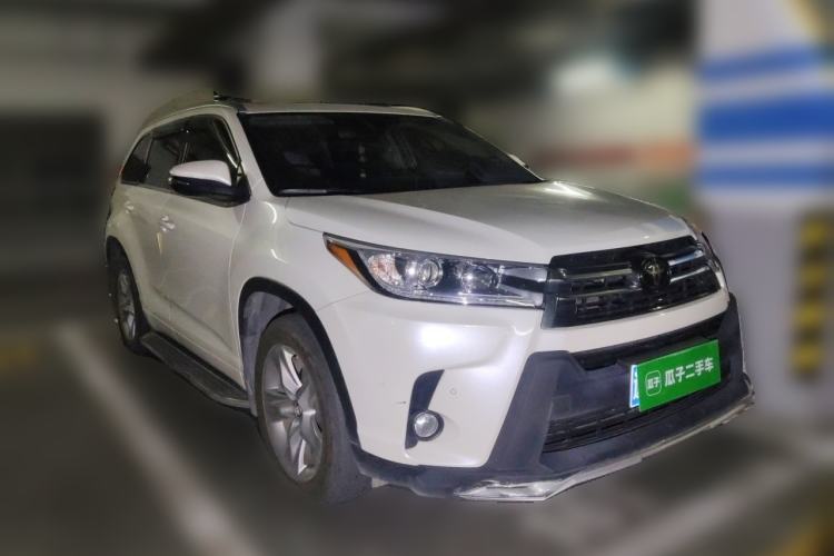Used Toyota Highlander 2018 2.0T Four-Wheel Drive Prestige Version 7 Seats China V Emission Standard Front Right 45 Deg