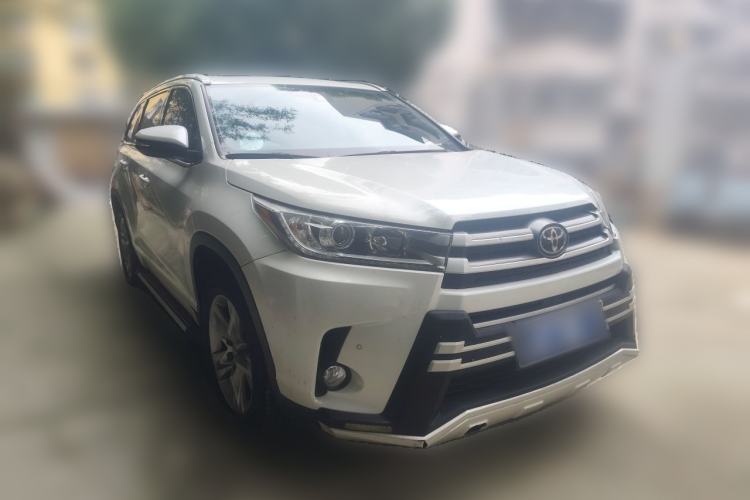 Used Toyota Highlander 2018 2.0T Four-Wheel Drive Luxury Version 7 Seats China VI Standard Front Right 45 Deg