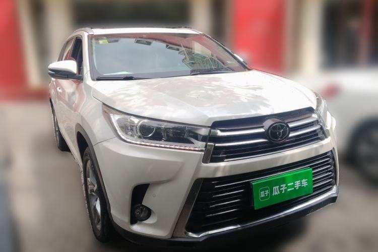 Used Toyota Highlander 2018 2.0T Four-Wheel Drive Prestige Version 7 Seats China V Emission Standard Front Right 45 Deg