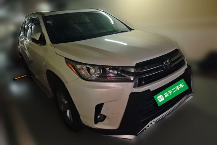 Used Toyota Highlander 2018 2.0T Four-Wheel Drive Prestige Version 7 Seats China V Emission Standard Front Right 45 Deg