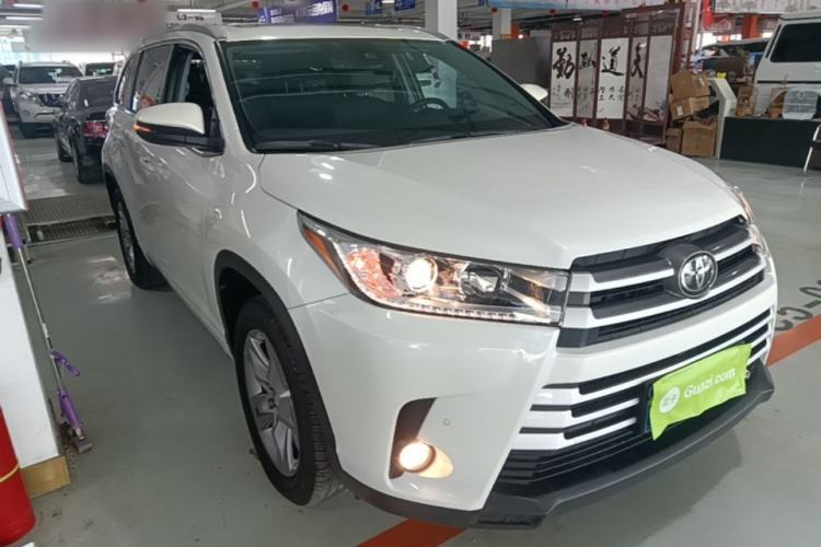 Used Toyota Highlander 2018 2.0T Four-Wheel Drive Luxury Version 7 Seats China VI Standard Front Right 45 Deg
