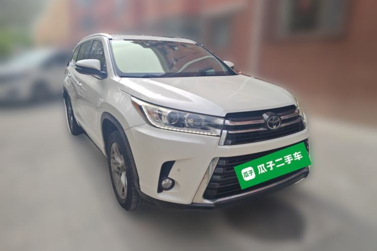 Used Toyota Highlander 2018 2.0T Four-Wheel Drive Prestige Version 7 Seats China V Emission Standard Front Right 45 Deg