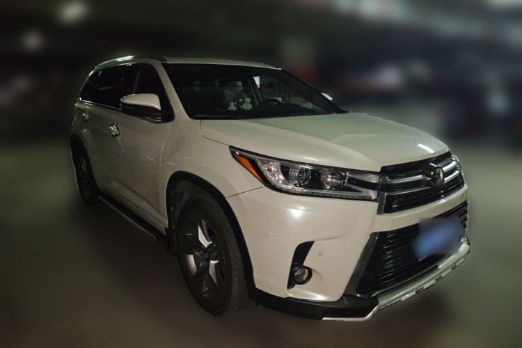 Used Toyota Highlander 2018 2.0T Four-Wheel Drive Prestige Version 7 Seats China VI Standard Front Right 45 Deg