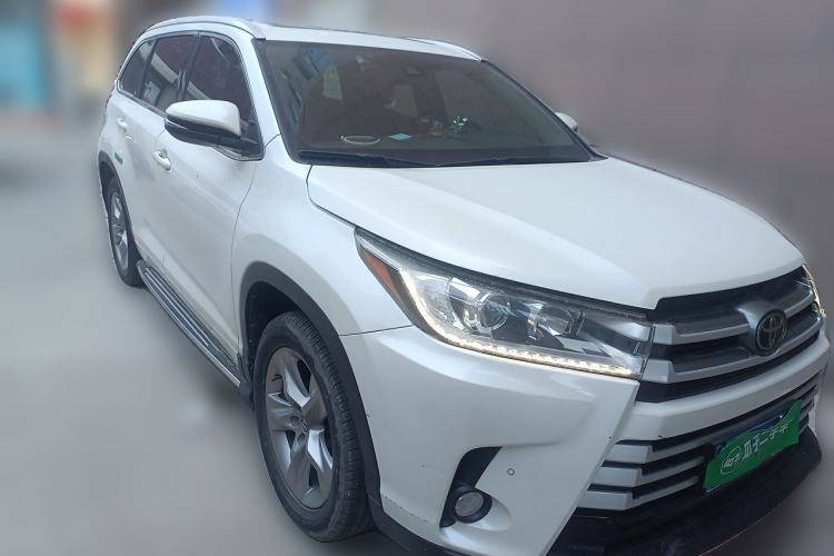 Used Toyota Highlander 2018 2.0T Four-Wheel Drive Luxury Edition 7 Seats China V Emission Standard Front Right 45 Deg