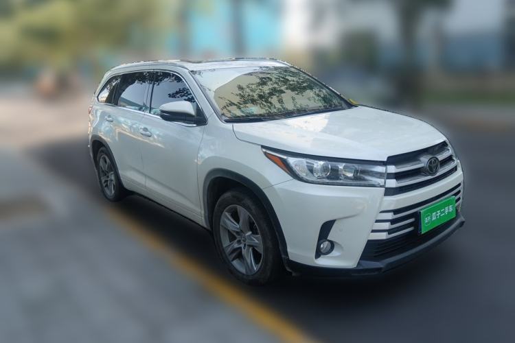 Used Toyota Highlander 2018 2.0T Four-Wheel Drive Luxury Version 7 Seats China VI Standard Front Right 45 Deg
