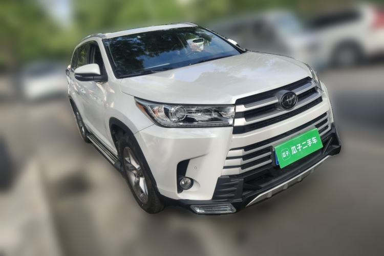 Used Toyota Highlander 2018 2.0T Four-Wheel Drive Luxury Version 7 Seats China VI Standard Front Right 45 Deg