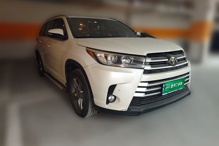 Used Toyota Highlander 2018 2.0T Four-Wheel Drive Luxury Edition 7 Seats China V Emission Standard Front Right 45 Deg