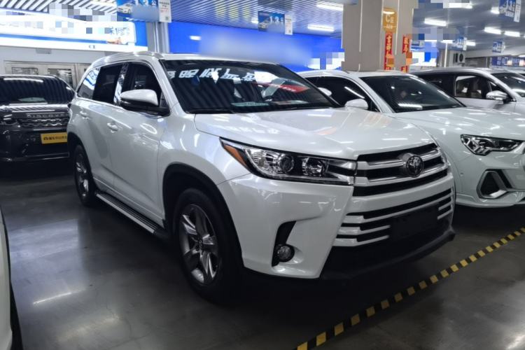 Used Toyota Highlander 2018 2.0T Four-Wheel Drive Luxury Version 7 Seats China VI Standard Front Right 45 Deg