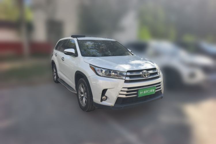 Used Toyota Highlander 2018 2.0T Two-Wheel Drive Elite Version 5 Seats China VI Standard Front Right 45 Deg