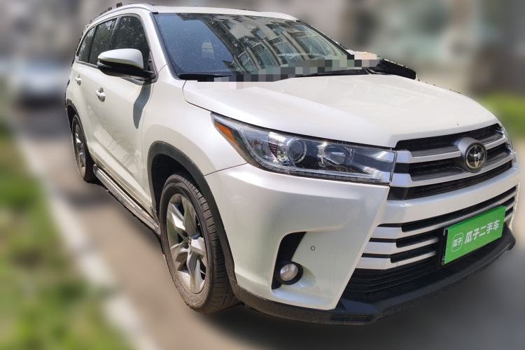 Used Toyota Highlander 2018 2.0T Four-Wheel Drive Luxury Edition 7 Seats China V Emission Standard Front Right 45 Deg