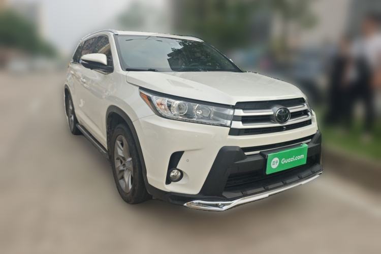 Used Toyota Highlander 2018 2.0T Four-Wheel Drive Luxury Edition 7 Seats China V Emission Standard Front Right 45 Deg