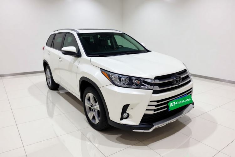 Used Toyota Highlander 2018 2.0T Four-Wheel Drive Luxury Version 7 Seats China VI Standard Front Right 45 Deg