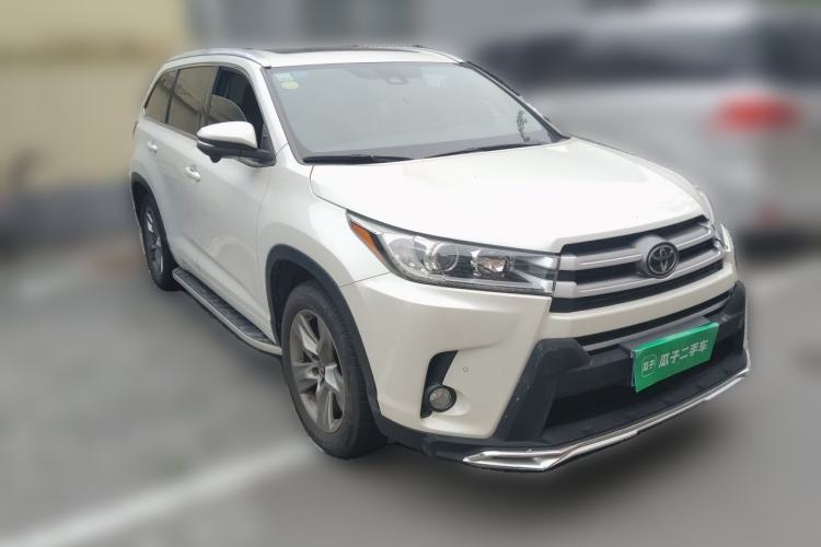 Used Toyota Highlander 2018 2.0T Four-Wheel Drive Luxury Edition 7 Seats China V Emission Standard Front Right 45 Deg